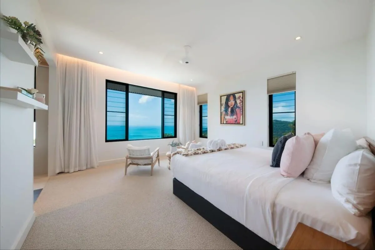 'Whitsunday Blue' Luxury Home With Ocean Views Airlie Beach Tatil Evi